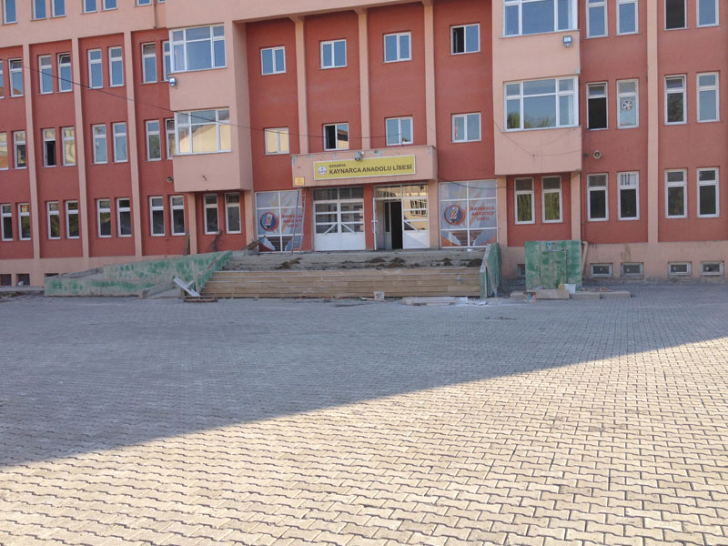 Kaynarca Anadolu Lisesi Bahçe Düzenlemesi